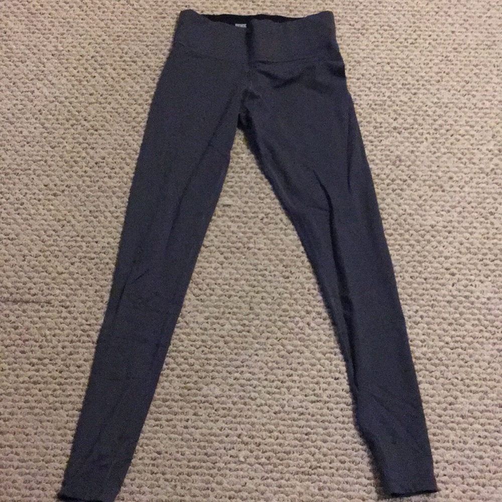 Victoria secret pink ultimate legging size XS